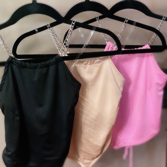 Scarf style chain halter crop top - Picture 6 of 7